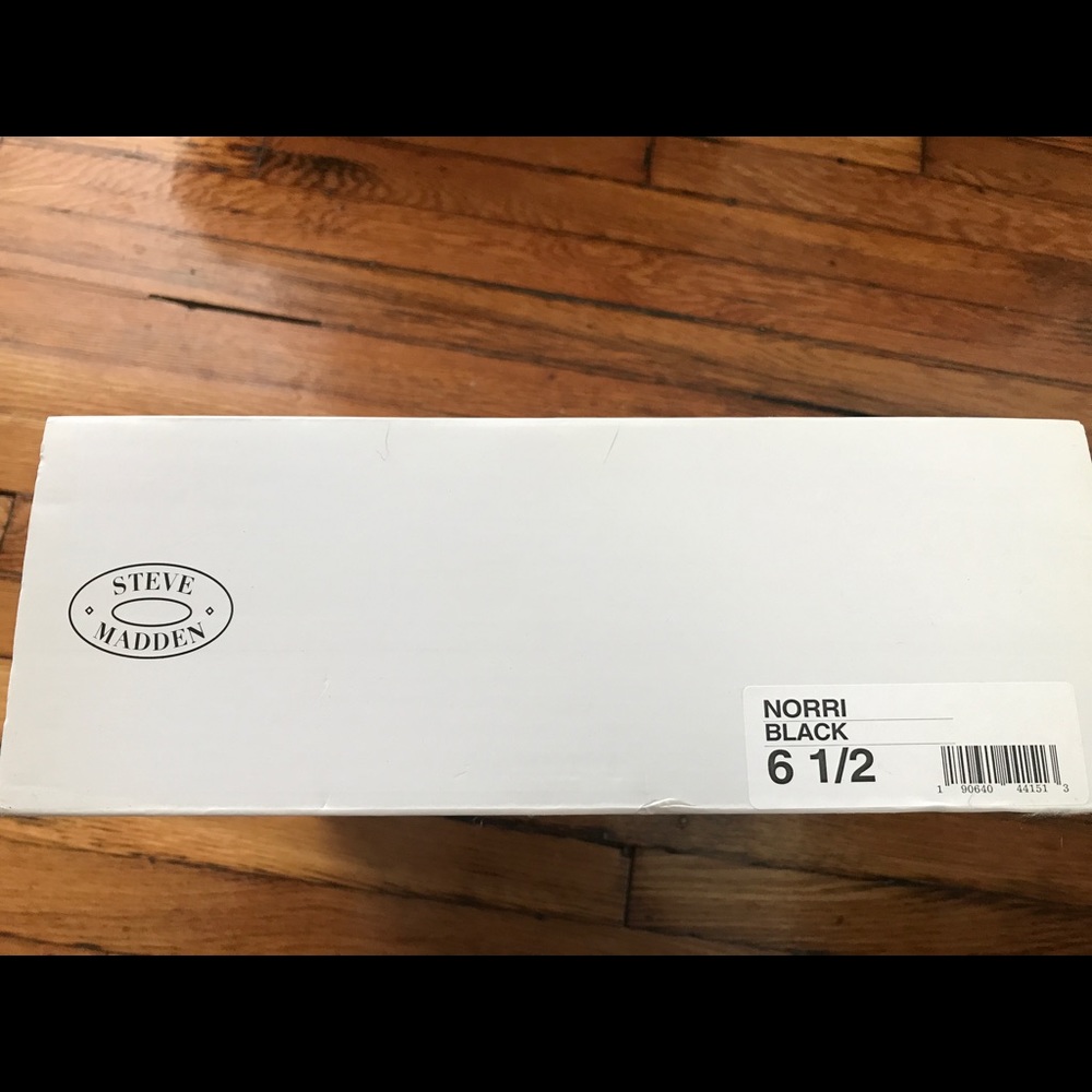Steve Madden Norri original shoe box